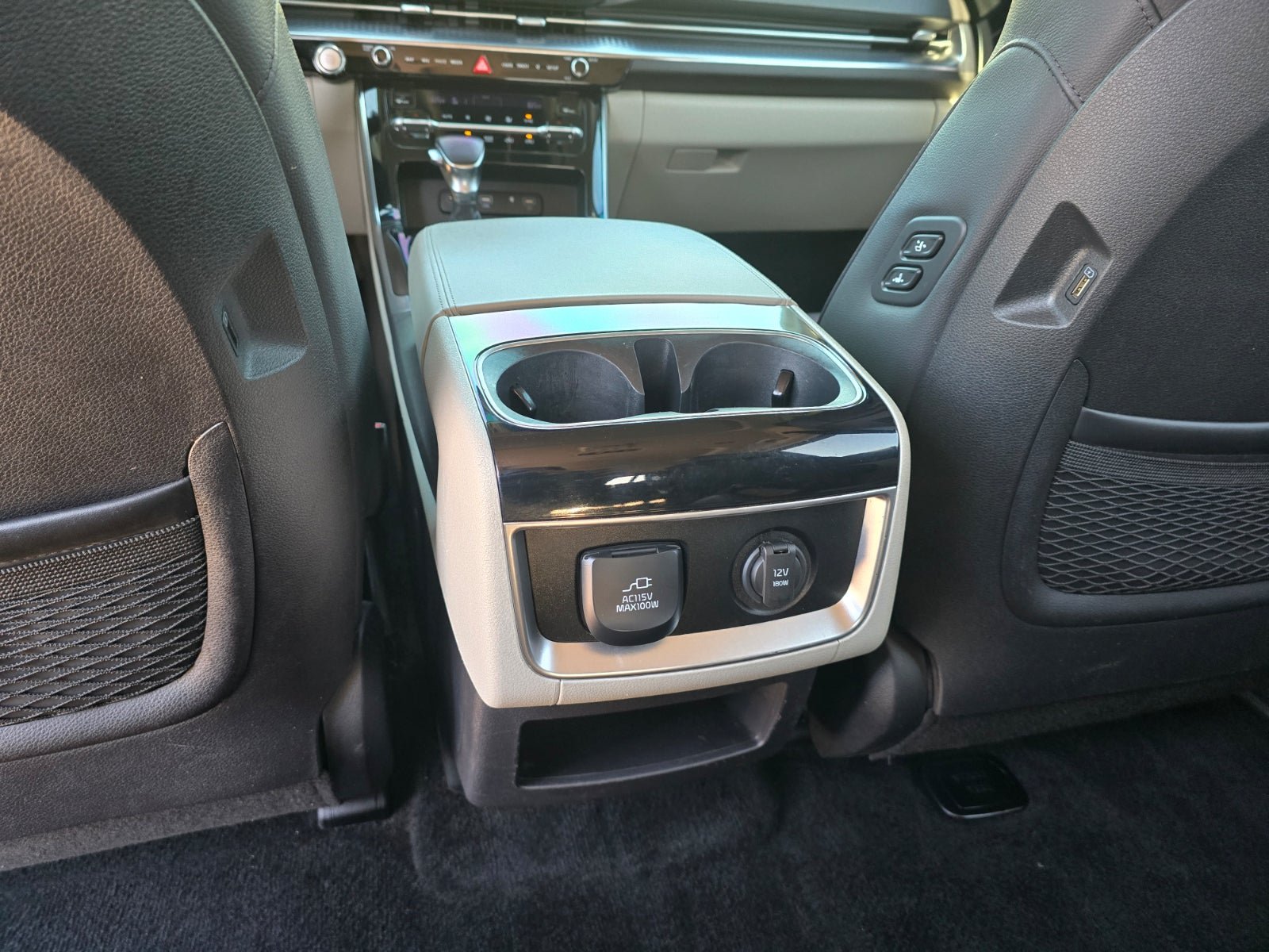 Used 2022 Kia Carnival SX Prestige FWD image 23