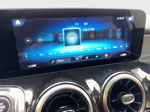 Used 2022 Mercedes-Benz GLB 250 image 66