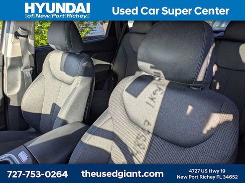 Used 2022 Hyundai Santa Fe XRT FWD image 3