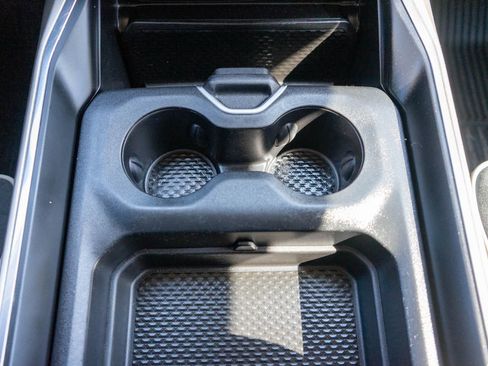 Used 2019 RAM 1500 Laramie AWD/4WD image 28