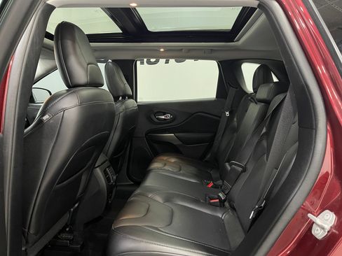 Used 2020 Jeep Cherokee Limited w/ Technology Group AWD/4WD image 30