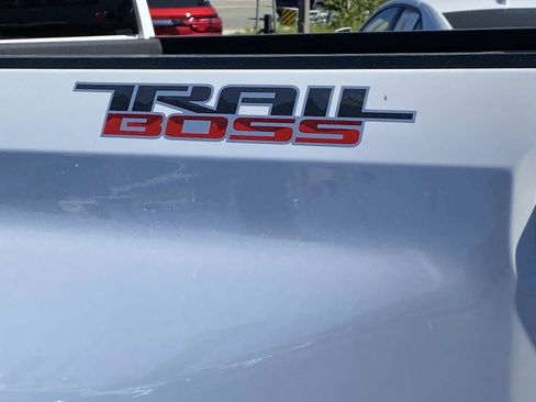Used 2020 Chevrolet Silverado 1500 Custom Trail Boss w/ Custom Convenience Package AWD/4WD image 3