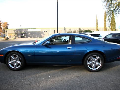 Used 1998 Jaguar XK8 Coupe image 8