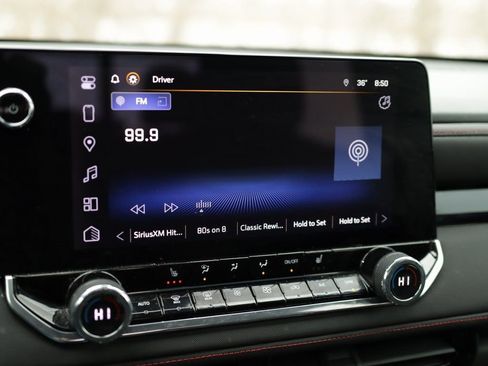 Used 2024 Chevrolet Colorado Z71 w/ Z71 Convenience Package 2 image 12