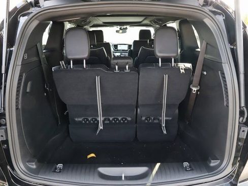 New 2026 Chrysler Pacifica Limited w/ S Appearance Package image 7