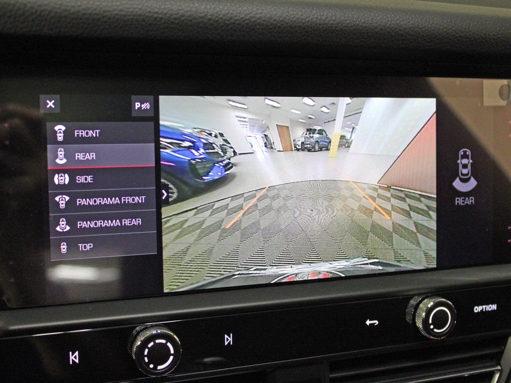 Certified 2026 Porsche Macan AWD/4WD image 27