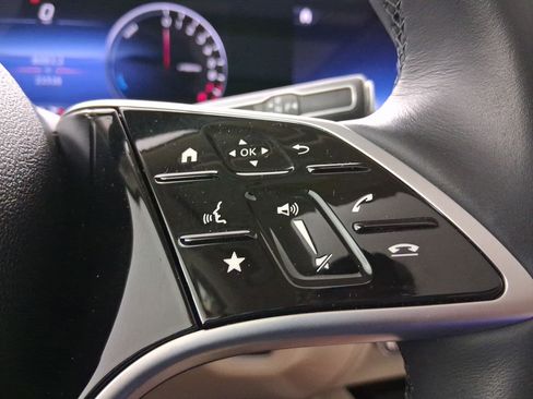 Used 2024 Mercedes-Benz GLE 450e 4MATIC image 22