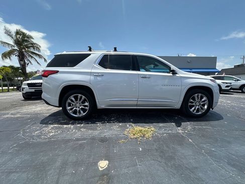 Used 2019 Chevrolet Traverse High Country w/ LPO, 'HIT The Road' Package AWD/4WD image 8
