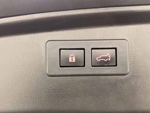 Used 2020 Subaru Outback Touring XT image 28