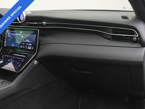 Used 2024 Maserati Grecale GT image 21