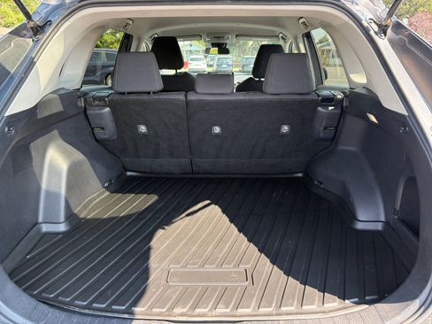 Certified 2022 Toyota RAV4 LE AWD/4WD image 26
