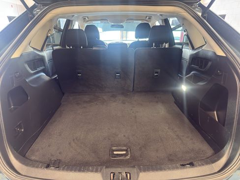 Used 2016 Ford Edge SE image 28