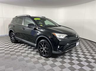 Used 2017 Toyota RAV4 SE AWD/4WD video 1