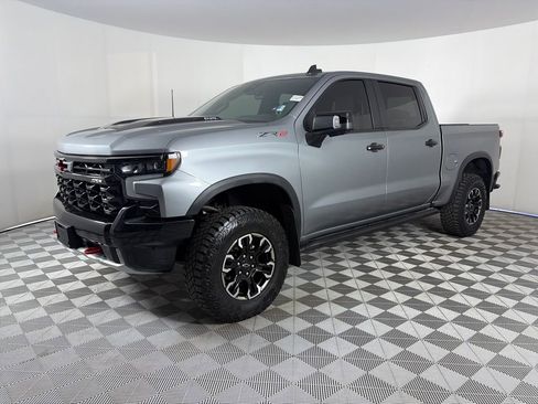 Used 2023 Chevrolet Silverado 1500 ZR2 w/ Technology Package image 3