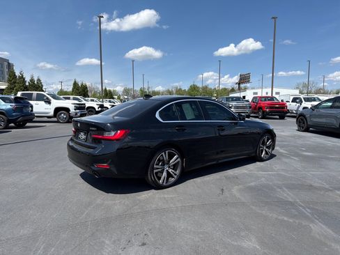 Used 2021 BMW 330i Sedan w/ Convenience Package image 3