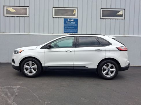 Used 2020 Ford Edge SE AWD/4WD image 2