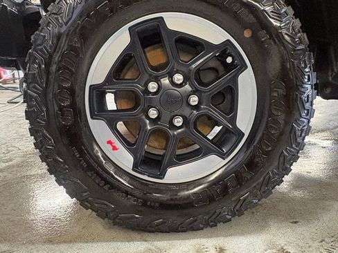Used 2019 Jeep Wrangler Unlimited Rubicon AWD/4WD image 29
