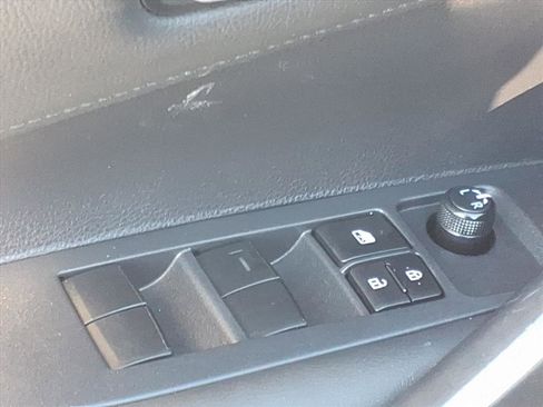 Certified 2020 Toyota Corolla SE image 17