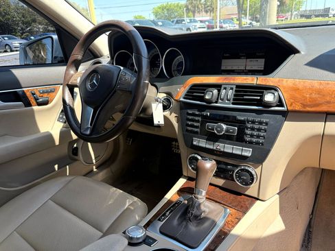 Used 2012 Mercedes-Benz C 250 Sport image 30