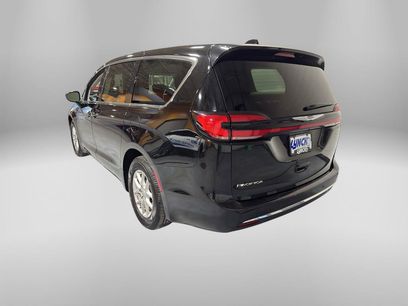 Used 2024 Chrysler Pacifica Touring-L