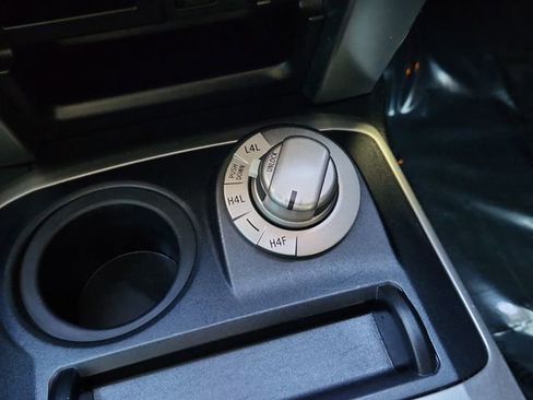 Used 2013 Toyota 4Runner Limited image 44