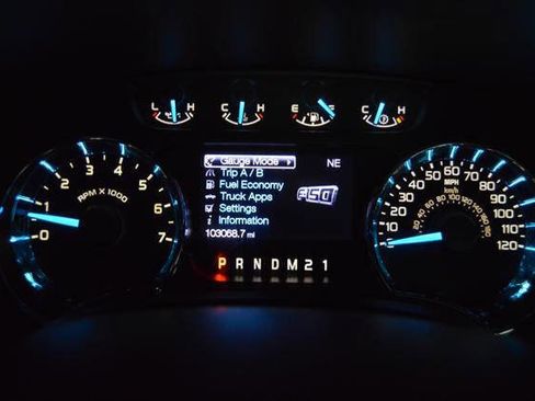 Used 2013 Ford F150 XLT w/ Luxury Equipment Group image 21