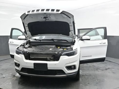 Used 2021 Jeep Cherokee Limited AWD/4WD image 39
