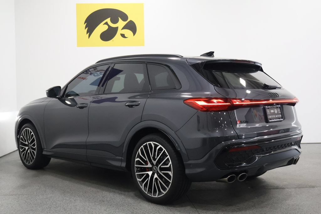 Used 2025 Audi SQ5 Prestige w/ Prestige Package AWD/4WD image 9