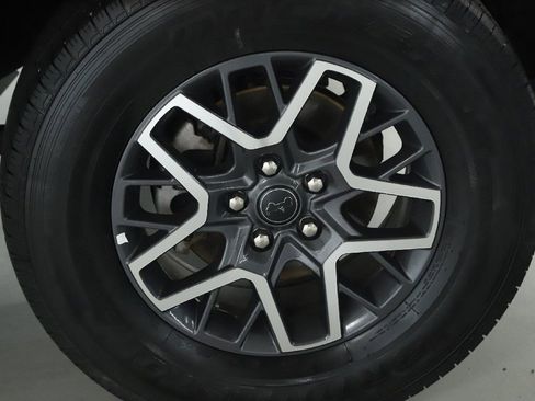 Used 2025 Jeep Wrangler Unlimited Sahara AWD/4WD image 10