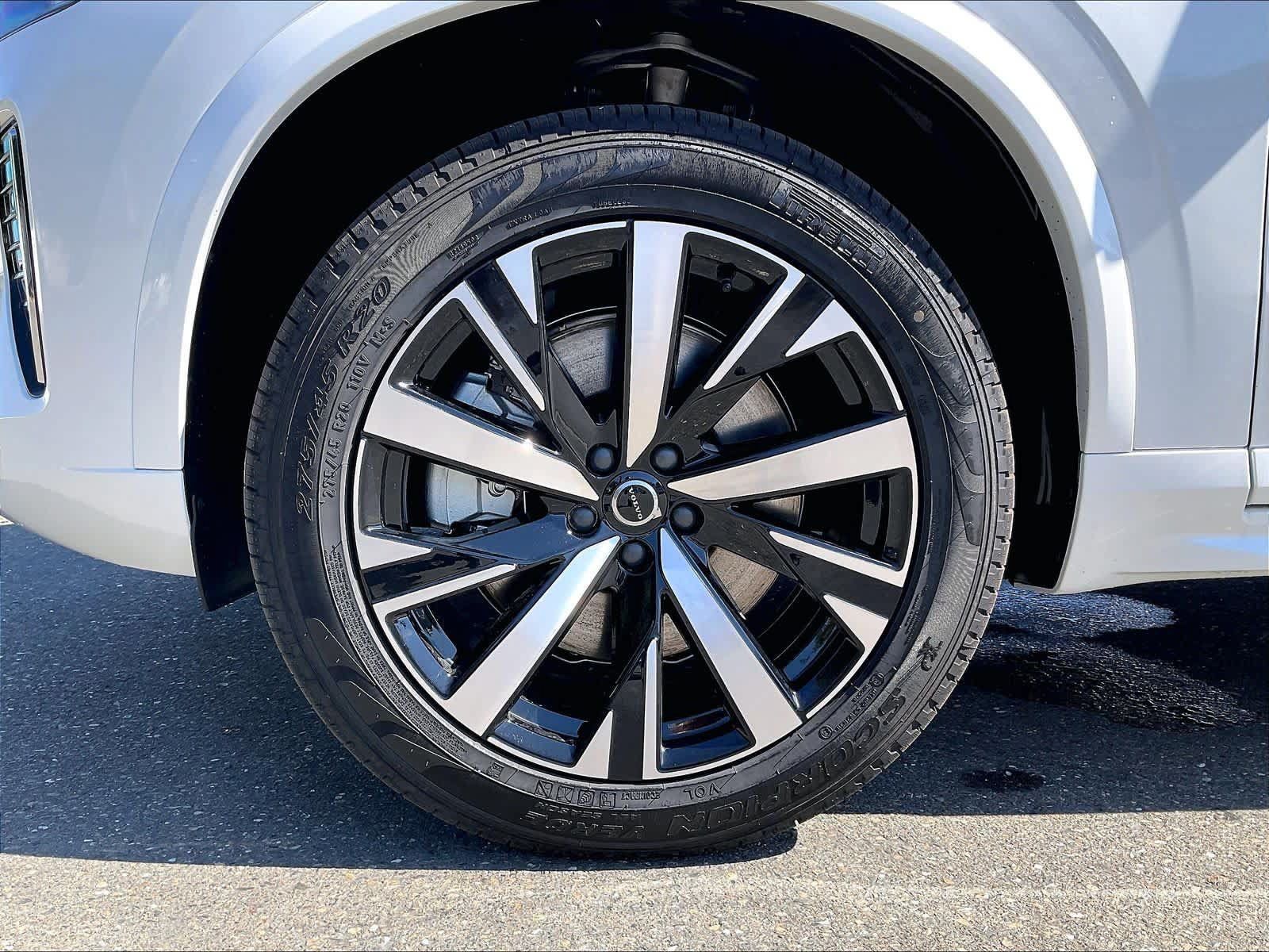 New 2026 Volvo XC90 T8 Core w/ Protection Package Premier AWD/4WD image 14