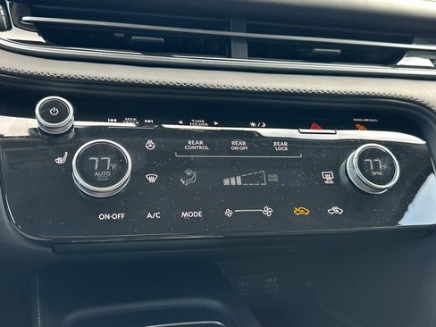 Certified 2025 INFINITI QX60 Pure image 30