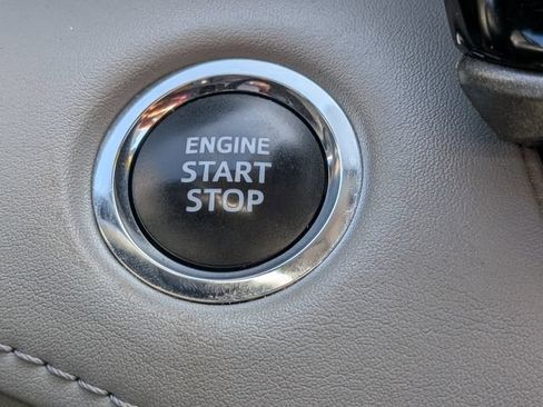Used 2023 Toyota Highlander L FWD image 30