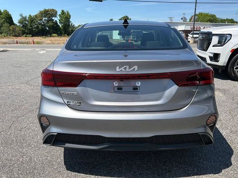 Used 2023 Kia Forte LXS FWD image 11