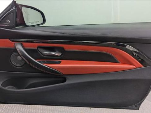 Used 2015 BMW M4 Convertible image 18