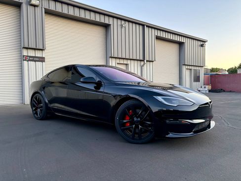 Used 2023 Tesla Model S Plaid AWD/4WD image 3