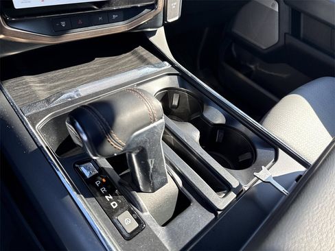 Used 2025 Ford F150 Lightning Lariat image 33