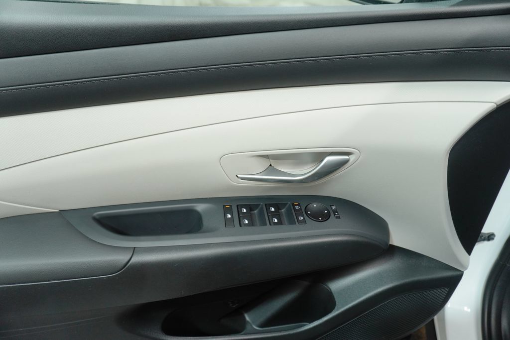 Certified 2026 Hyundai Tucson SE AWD/4WD image 22