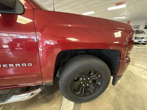 Used 2018 Chevrolet Silverado 1500 LT w/ All Star Edition AWD/4WD image 9