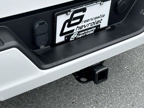 Used 2024 GMC Sierra 1500 Elevation w/ LPO, Elevation Black Package AWD/4WD image 18