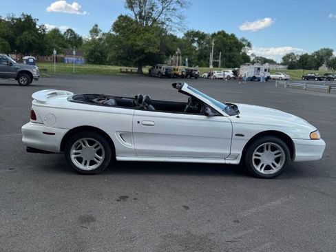Used 1996 Ford Mustang GT RWD image 7