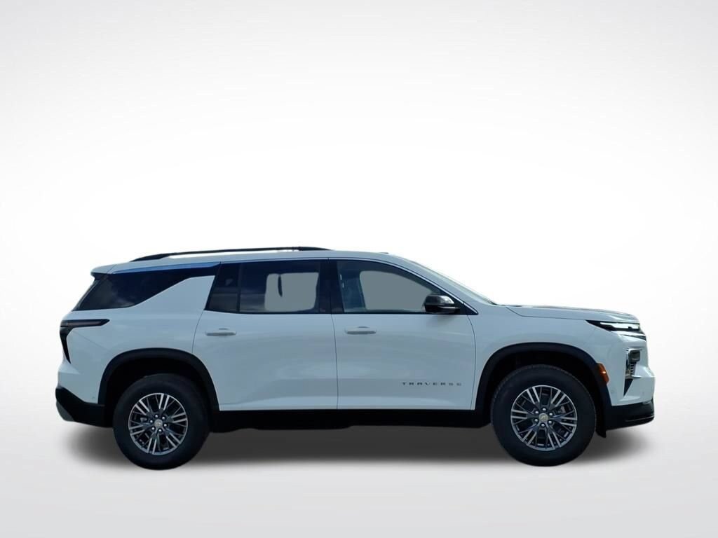 New 2026 Chevrolet Traverse LT w/ Enhanced Driving Package FWD image 2