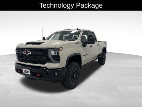 New 2026 Chevrolet Silverado 2500 ZR2 w/ LPO, Dark Essentials Package AWD/4WD image 4