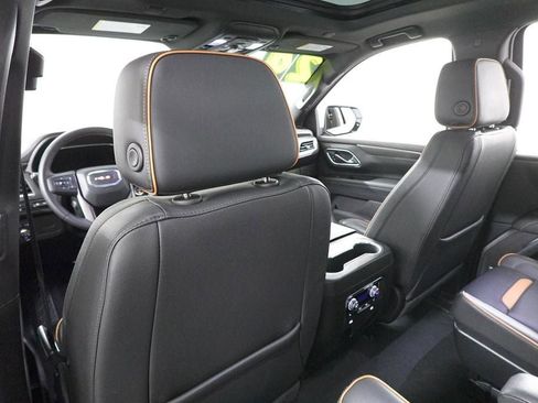 Used 2024 GMC Yukon AT4 w/ Technology Package image 26