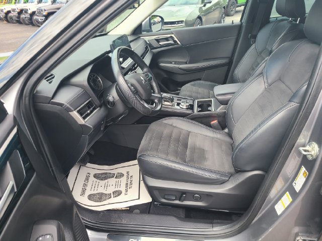 Used 2023 Mitsubishi Outlander SE AWD/4WD image 11