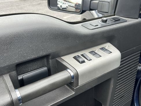 Used 2015 Ford F250 Lariat w/ Lariat Ultimate Package AWD/4WD image 23