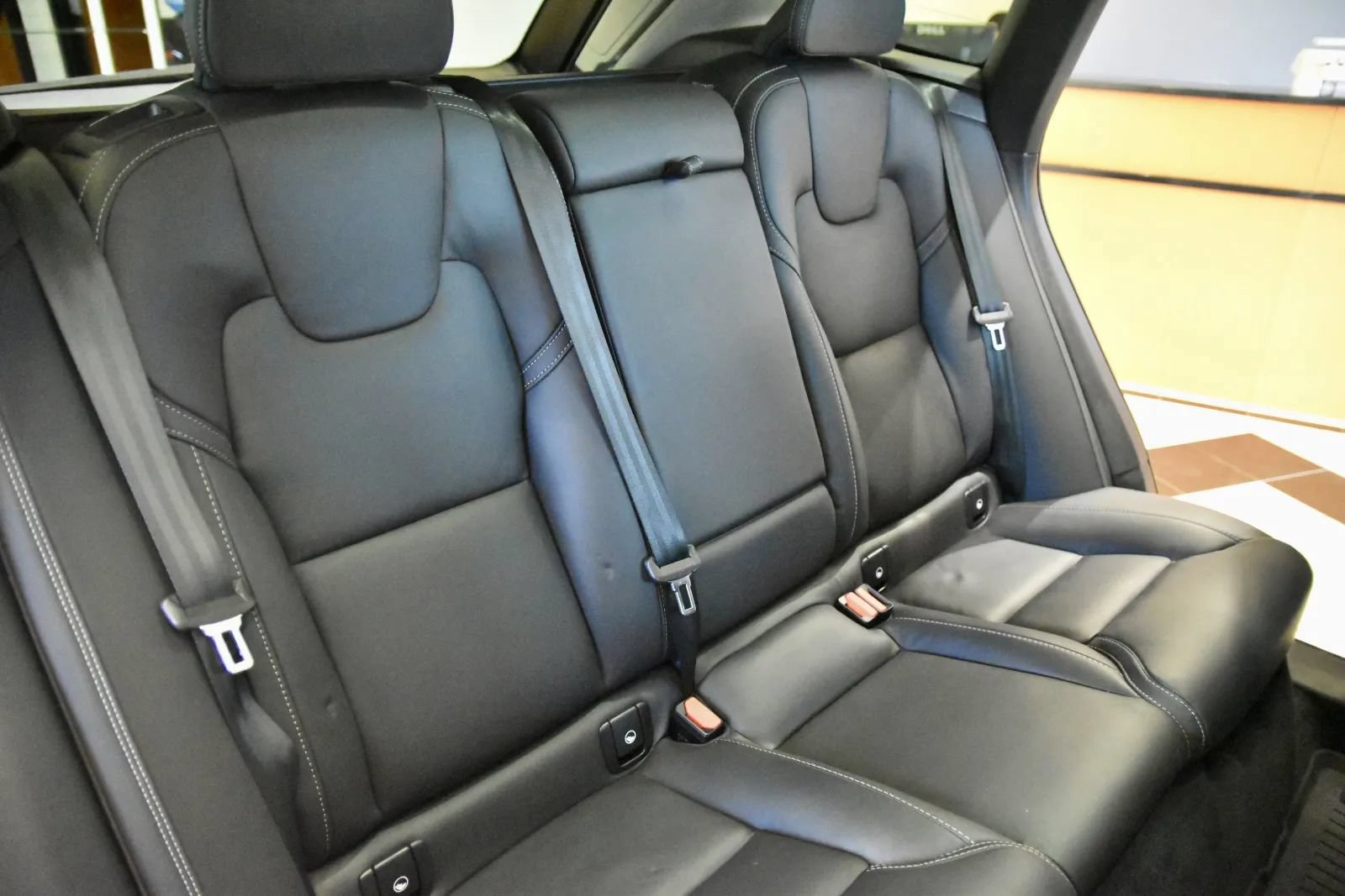 Used 2024 Volvo XC60 B5 Ultimate w/ Climate Package AWD/4WD image 25