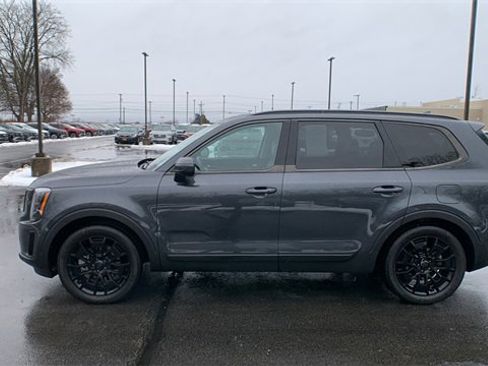 Used 2021 Kia Telluride EX w/ EX Premium Package image 2