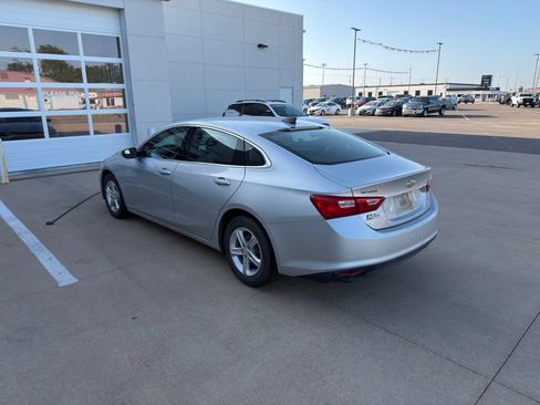 Used 2021 Chevrolet Malibu LS FWD image 6
