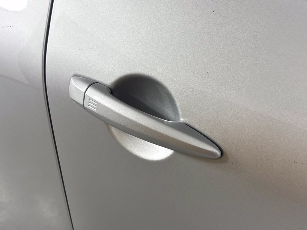 Used 2024 Nissan Pathfinder SV FWD image 12