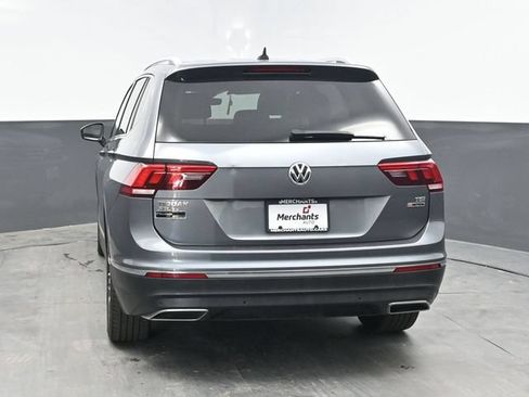 Used 2018 Volkswagen Tiguan SEL Premium AWD/4WD image 5